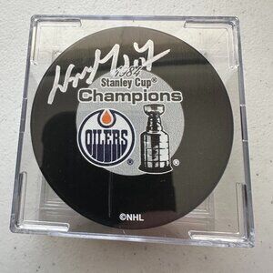 Wayne Gretzky signed Edmonton Oilers autographed NHL hockey puck w case wCOA 840